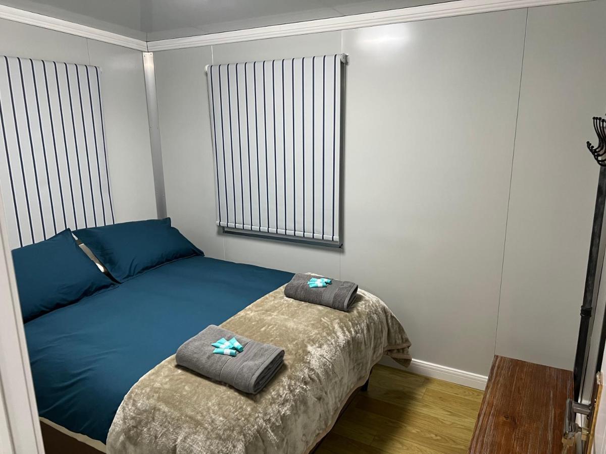 White Cliffs Self Contained Cabin Accommodation Екстериор снимка